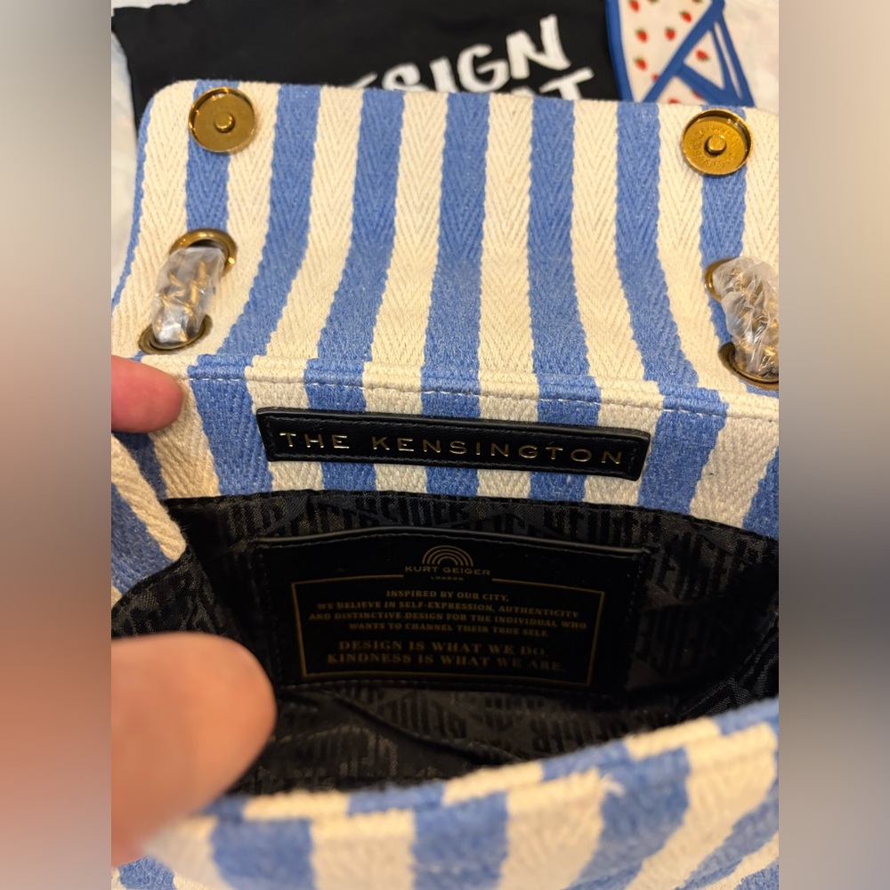 🍓NWT KURT GEIGER KENSINGTON Striped Bag/Crossbody & Everything you see - Picture 7 of 16